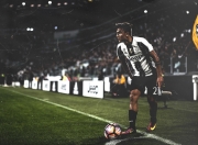 开云体育官网-2026世界杯之夜，39岁的詹姆斯如何彻底打爆防线，书写足球传奇新章