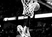 开云体育-湖人鏖战马刺，丹尼·格林完成帽子戏法的简单介绍