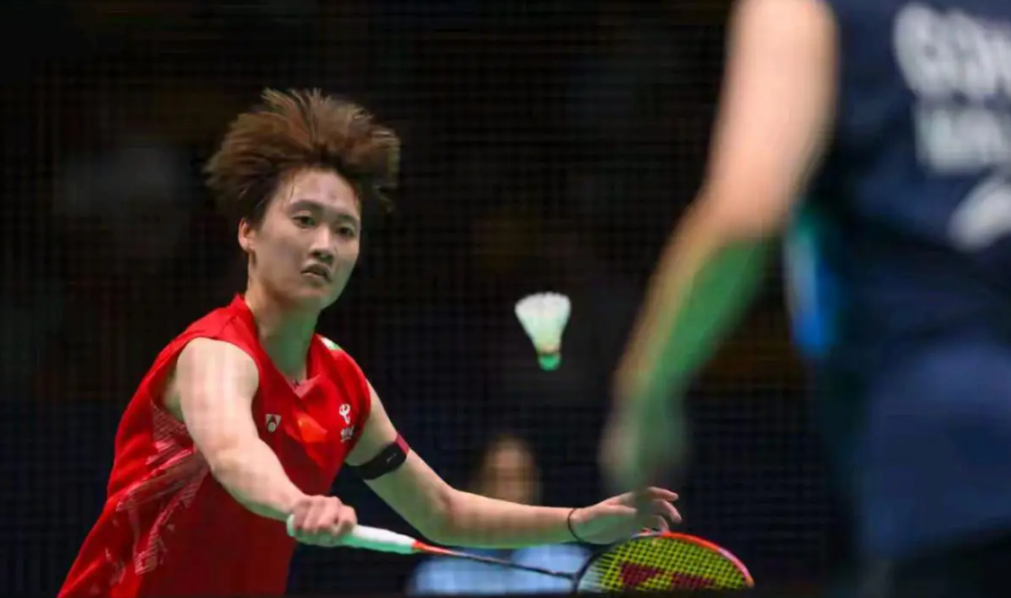 印尼羽毛球队轻取英格兰羽毛球队，辛杜统治全场的简单介绍