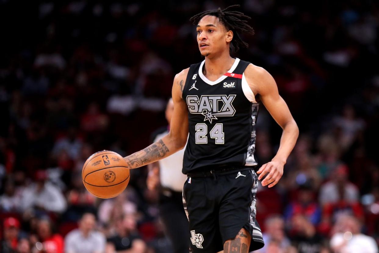 马刺血洗墨西哥男篮,福克斯爆发神勇 马刺血洗墨西哥男篮,福克斯爆发神勇