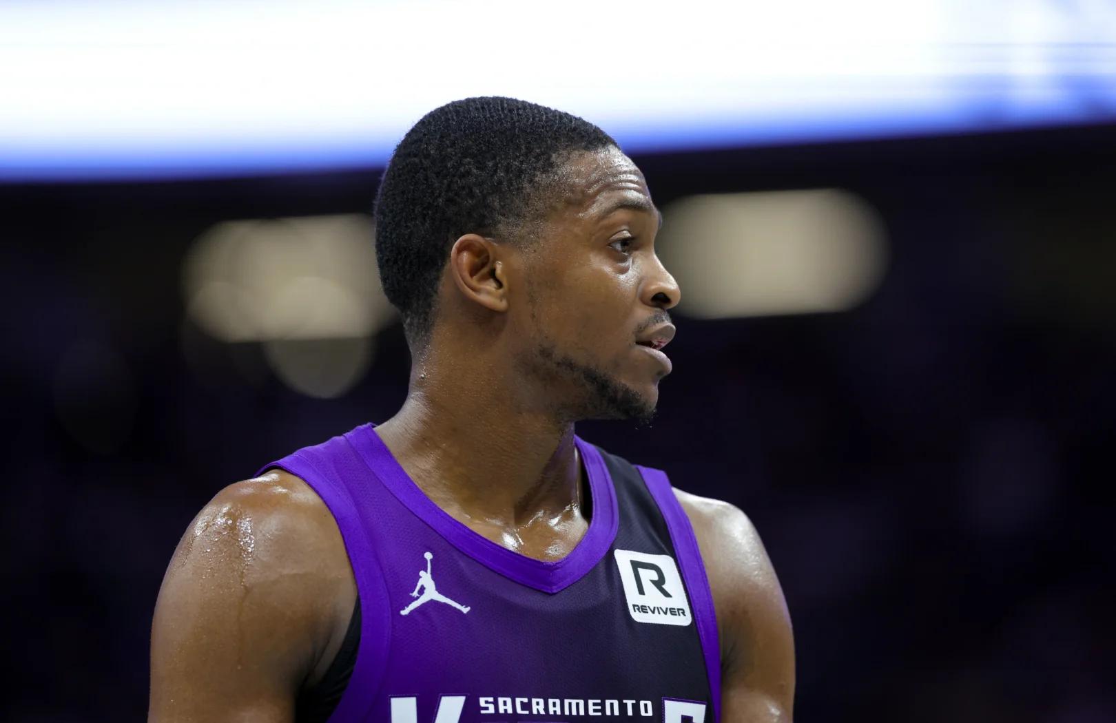 马刺血洗墨西哥男篮,福克斯爆发神勇 马刺血洗墨西哥男篮,福克斯爆发神勇