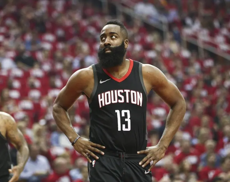 莱比锡红牛血洗拜仁,乔瓦尼·雷纳爆发神勇 莱比锡红牛血洗拜仁,乔瓦尼·雷纳爆发神勇