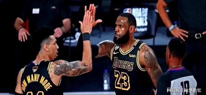 黄蜂横扫波兰男篮，丹尼·格林爆发神勇