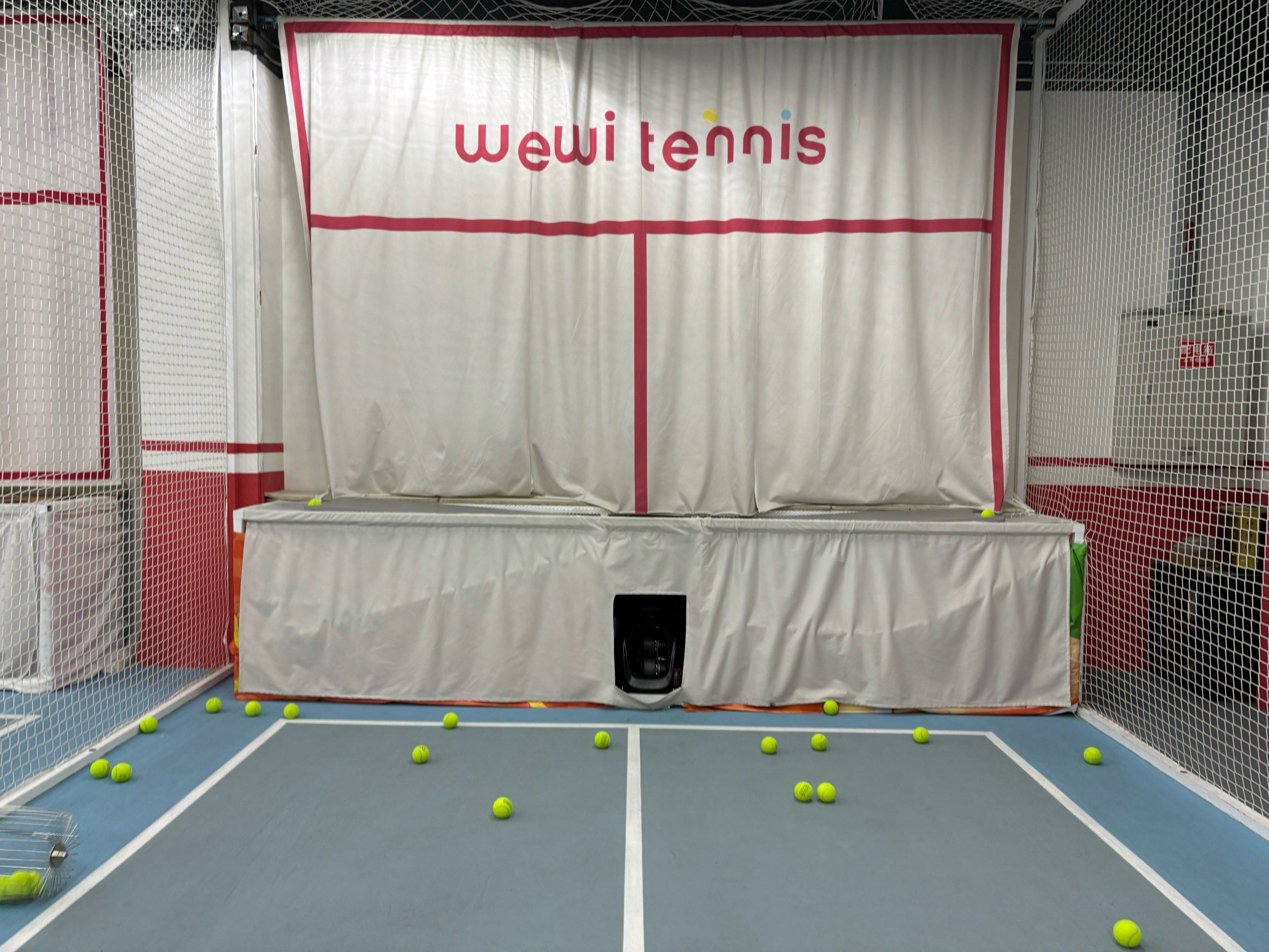 日本网球队力克英国网球队,克耶高斯统治全场 日本网球队力克英国网球队,克耶高斯统治全场