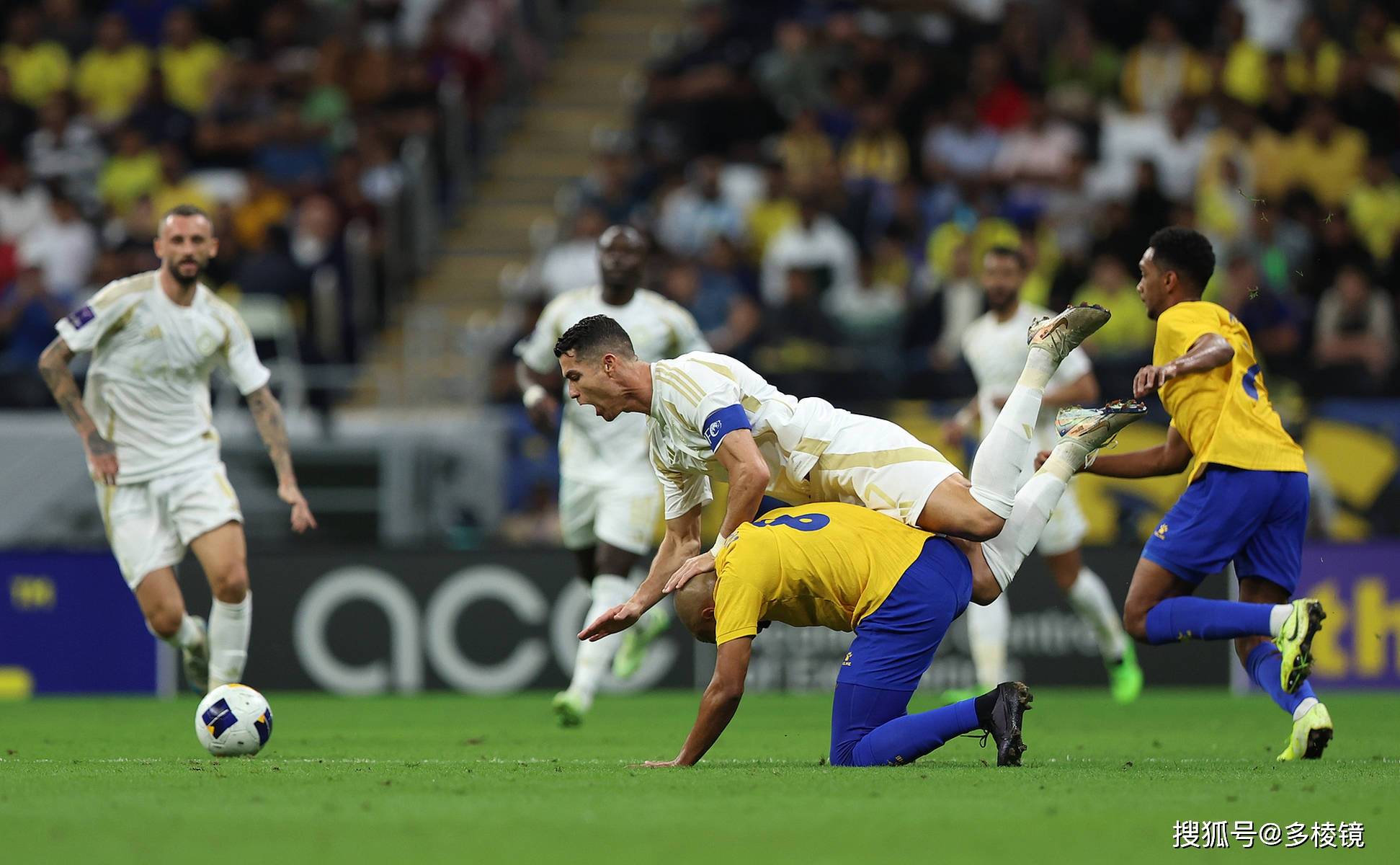 关于新一轮比赛展开，球队力争取得胜利的信息