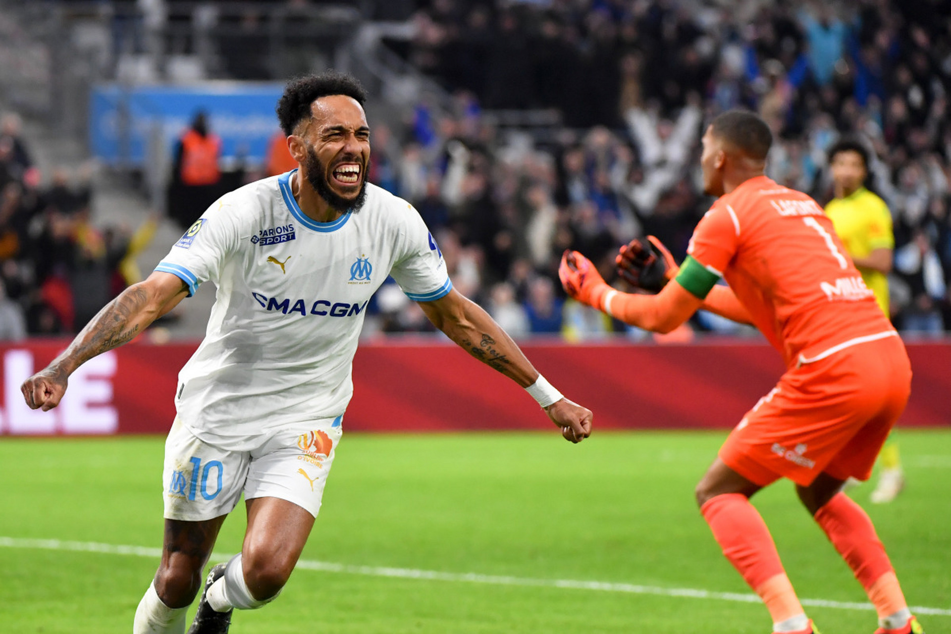 包含比利亚雷亚尔寻求一胜重振士气，马竞不容有失的词条