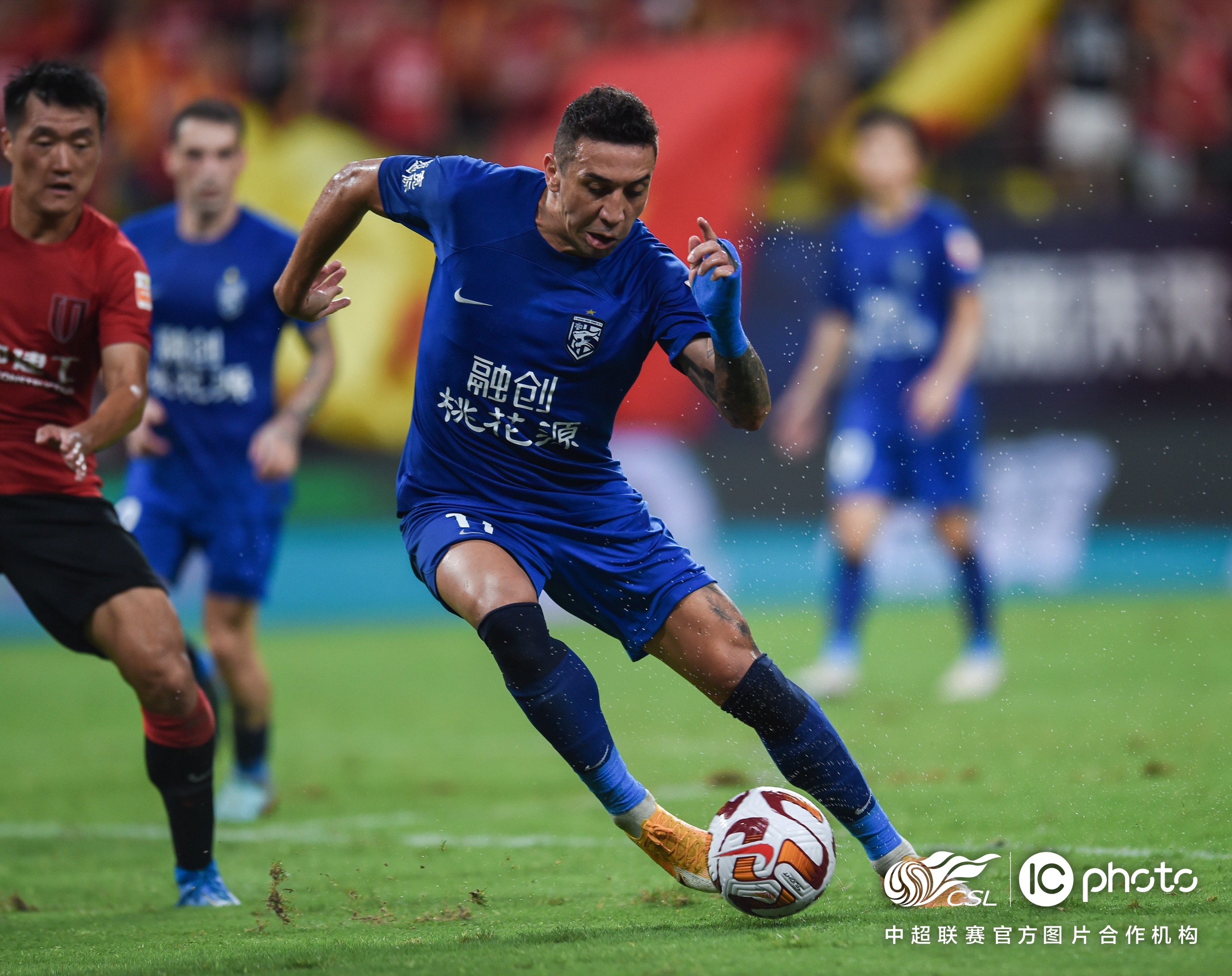 云南虹桥首次赢得客场之旅，取得关键胜利的简单介绍