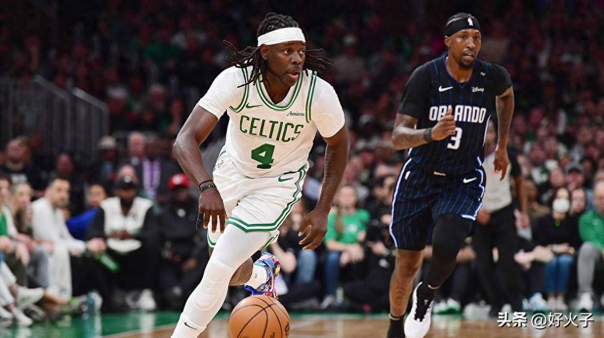 凯尔特人队球员接受荣誉奖项表彰的简单介绍