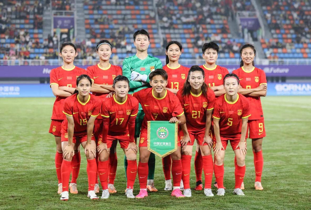 关于中国女足蓄势待发，实力碾压对手进入决赛的信息