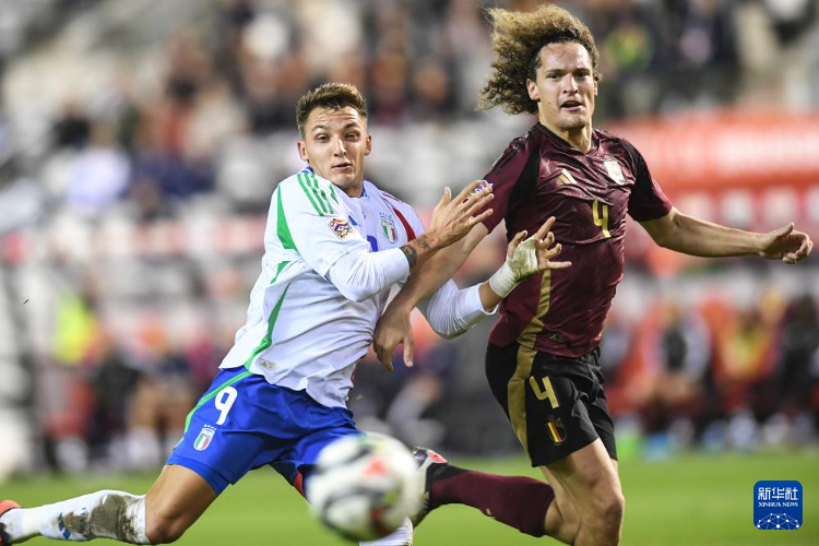 关于意大利女子足球队勇战晋级八强的信息