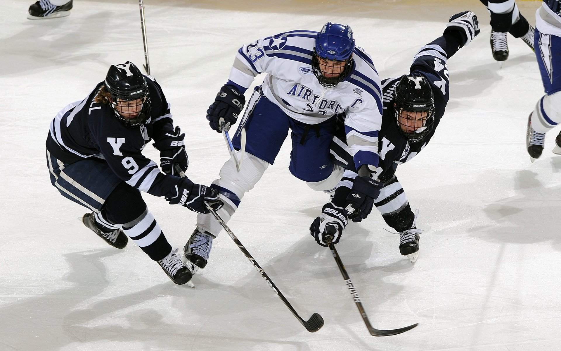 欧冠淘汰赛之夜与杜兰特关键回合，跨越体育的决胜者基因