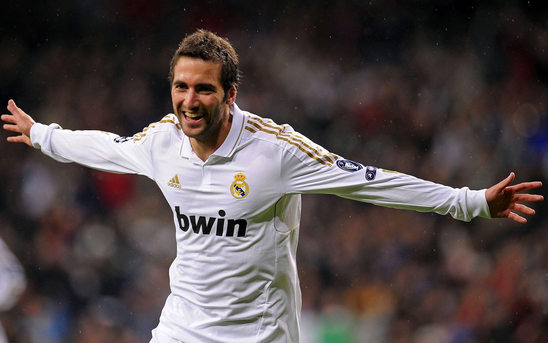 张继科点燃赛场，日本队横扫瑞典队背后的乒乓新格局